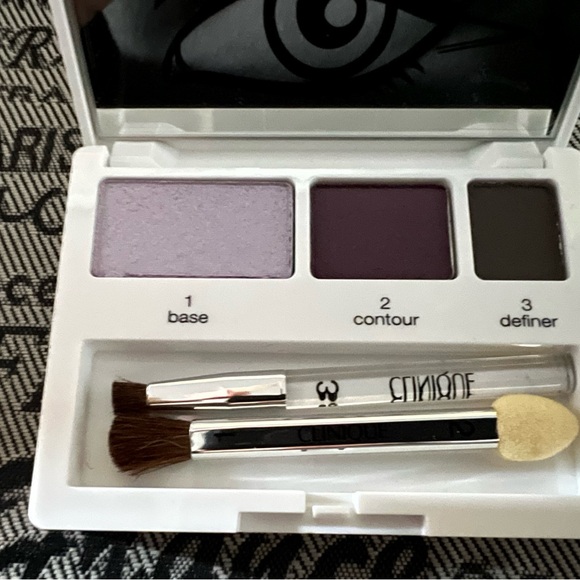 🌟NWOT! Clinique Makeup Compact - Picture 2 of 5